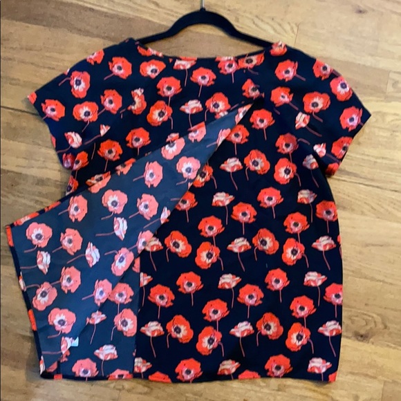 Cabi top - Picture 3 of 3